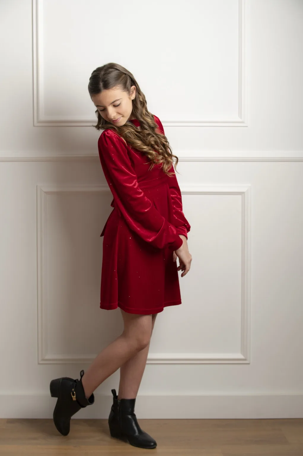 Maeva model red dress editorial portrait Valencia